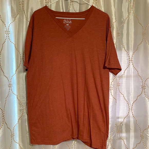 Men’s Fresh Clean Tee- Rust Size L - Picture 1 of 2
